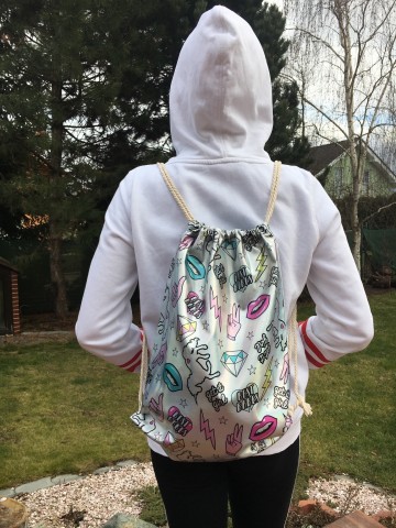 Dívčí stahovací vak na záda